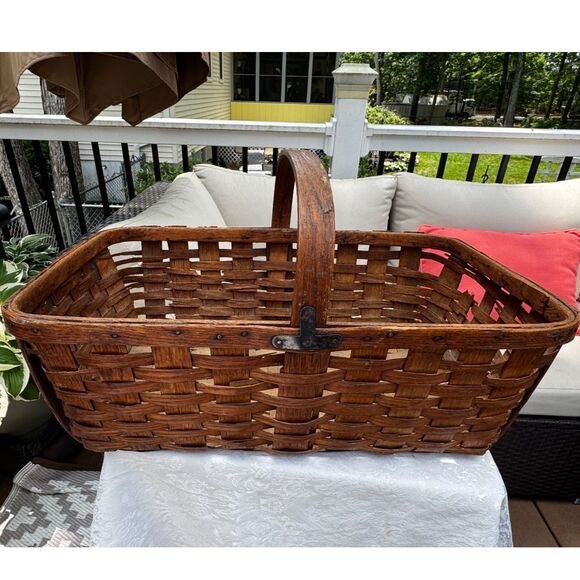 Beautiful antique split oak gathering basket; country, primitive wood basket - Picture 2 of 13